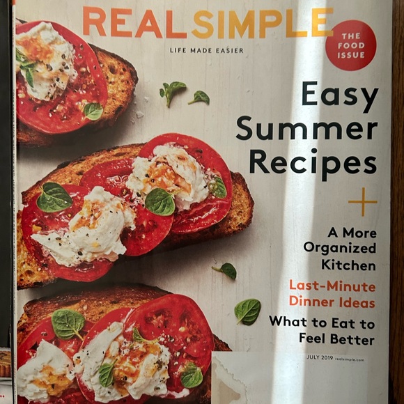 Collection of Real Simple magazines. Lot of 9. Fair condition. - Picture 4 of 13